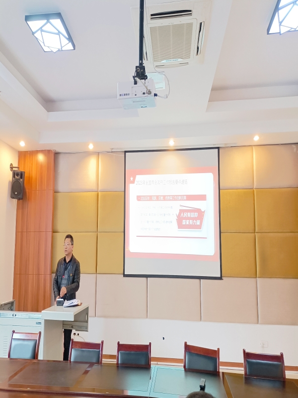 CEUa_1681961794226008757.jpg