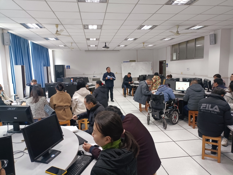CNtX_1709865573059015595.jpg 第一阶段全体会议.jpg